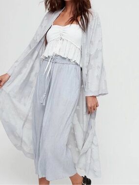 Aritzia Durante Robe - Pearl Grey